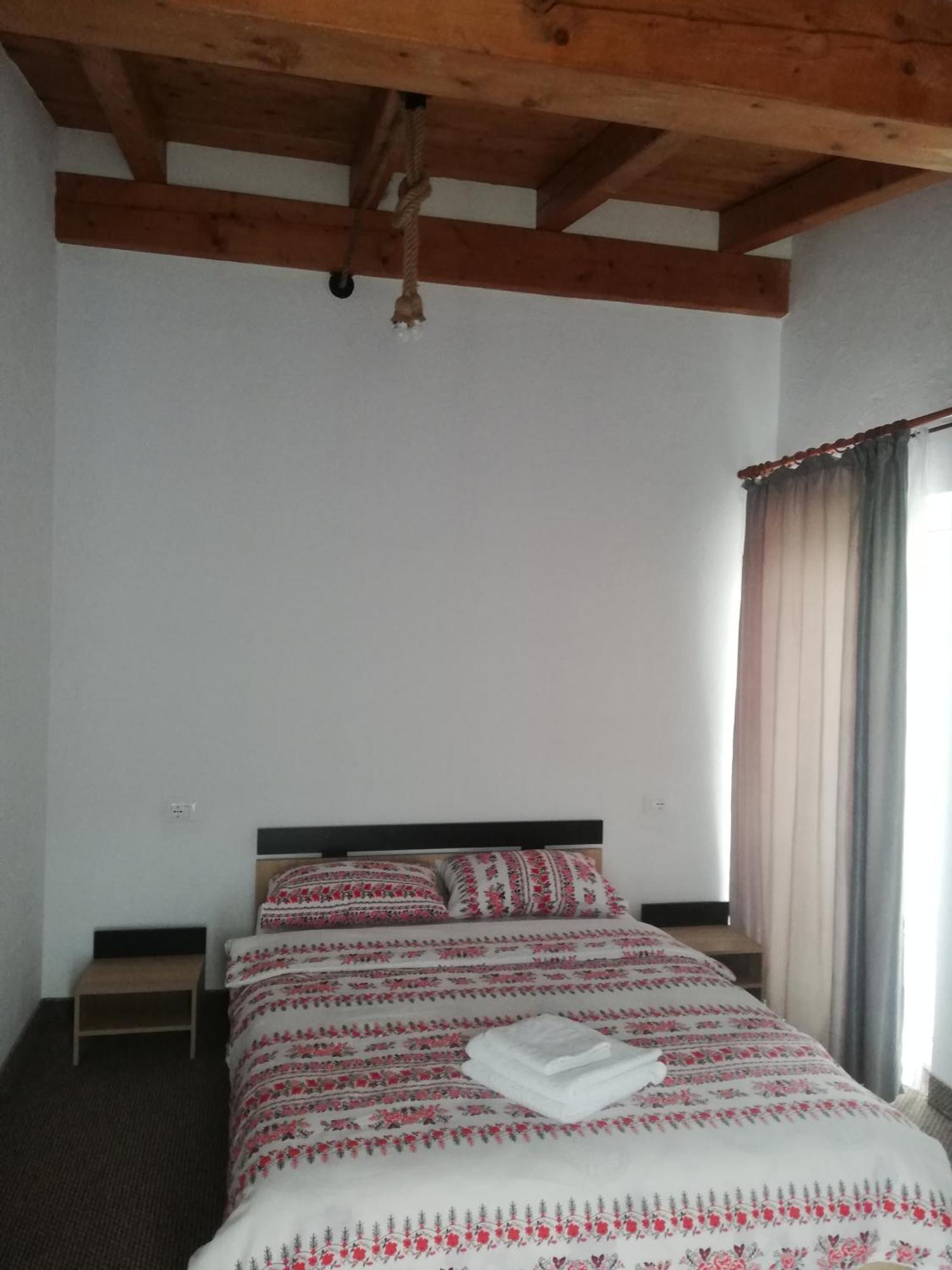Pensiune Stirbu Borşa Oda fotoğraf